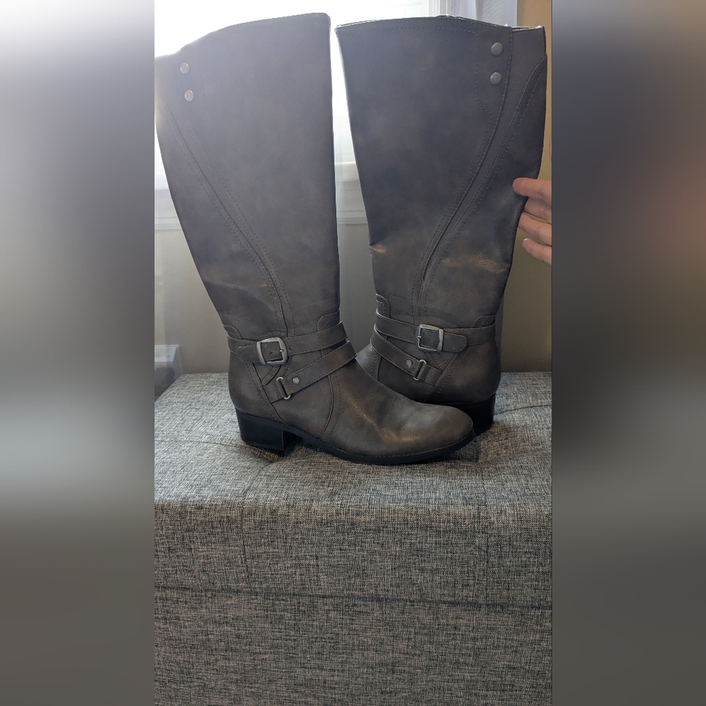 Brown Women's Riding Boots